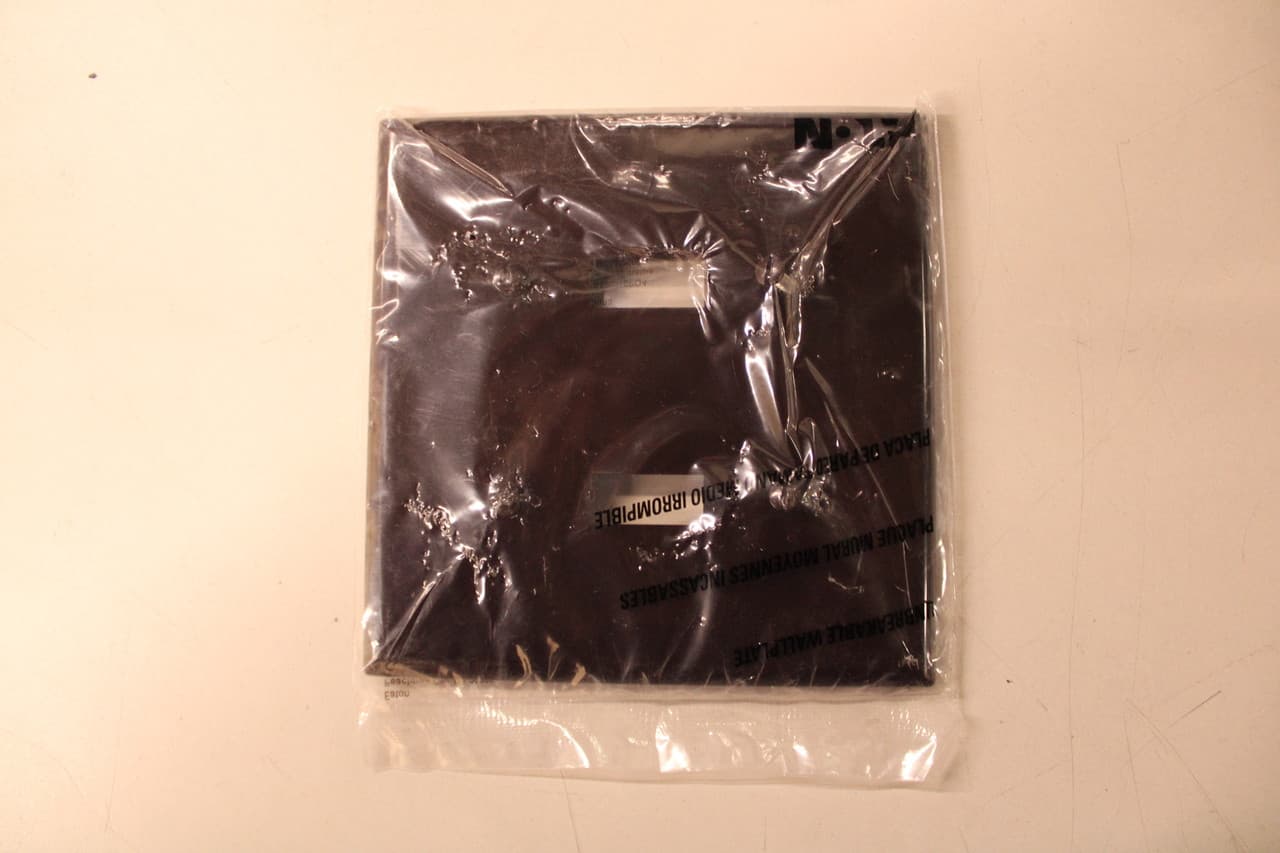 Eaton PJ2B-F-LW Eaton PJ2B-F-LW Wallplates and Switch Accessories EA Eaton PJ2B-F-LW Eaton PJ2B-F-LW Wallplates and Switch Accessories EA