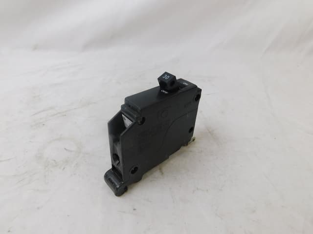 CHB130 Part Image. Manufactured by Eaton.
