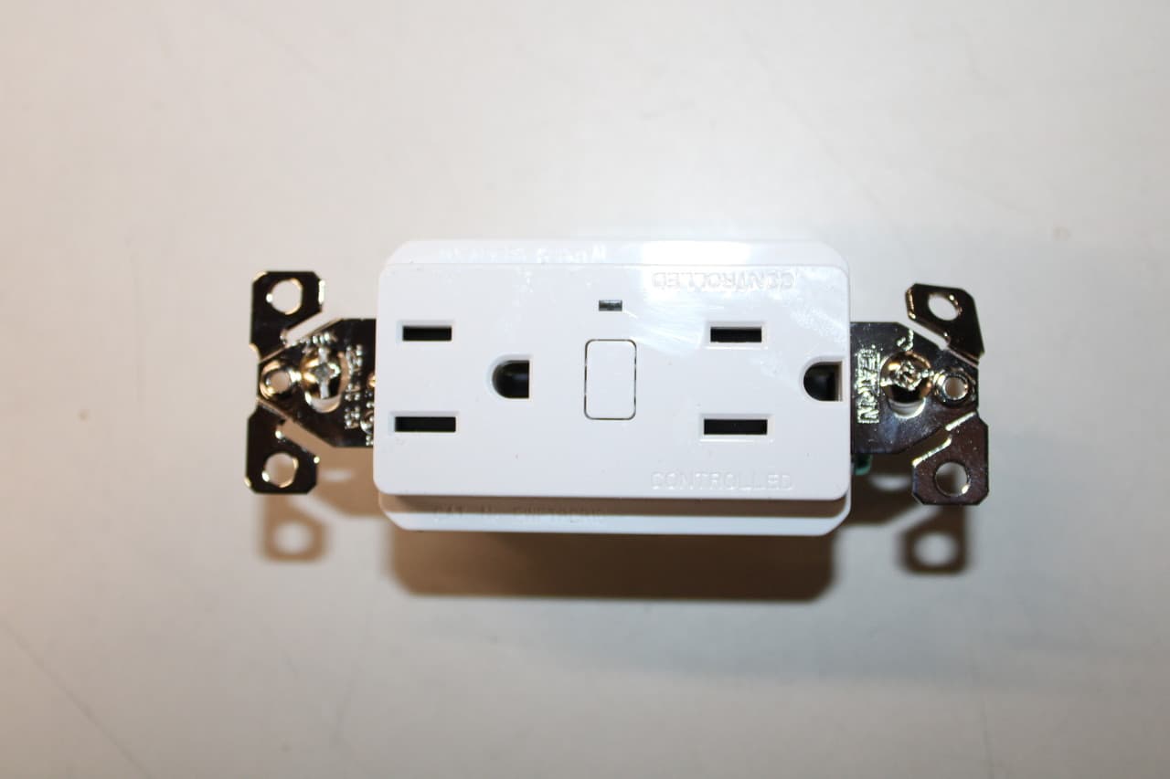 Eaton EWFTRCR15-W-CE Eaton EWFTRCR15-W-CE Outlets EA Eaton EWFTRCR15-W-CE Eaton EWFTRCR15-W-CE Outlets EA