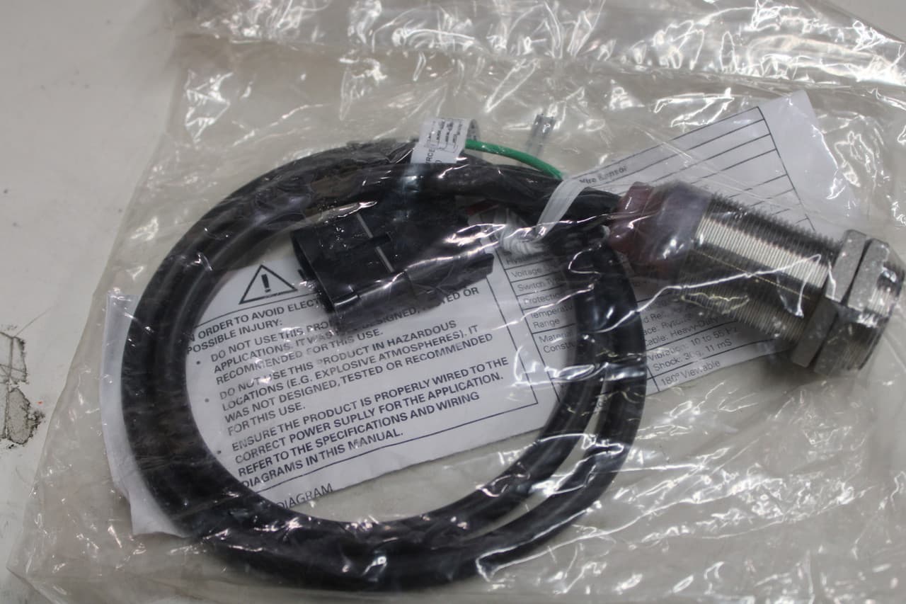 Eaton E57YED636W E57YED636W Eaton - Eaton Inductive Proximity Sensor, E57, Straight, Shielded, 360° visibility, Weatherpack, 32 in, 3.5A at 10-55 Vdc, Complementary PNP open collector, 10-55 Vdc Eaton E57YED636W E57YED636W Eaton - Eaton Inductive Proximity Sensor, E57, Straight, Shielded, 360° visibility, Weatherpack, 32 in, 3.5A at 10-55 Vdc, Complementary PNP open collector, 10-55 Vdc