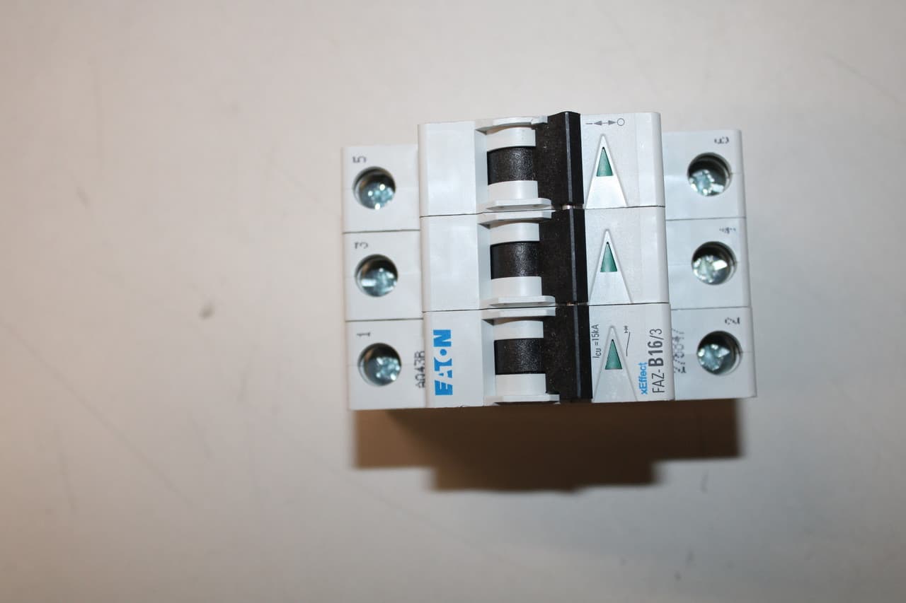 Eaton FAZ-B16/3 Eaton FAZ supplementary protector,UL 1077 Industrial miniature circuit breaker - supplementary protector,Low levels of inrush current are expected,16 A,15 kAIC,Three-pole,3-5X /n,50-60 Hz,Standard terminals,B Curve Eaton FAZ-B16/3 Eaton FAZ supplementary protector,UL 1077 Industrial miniature circuit breaker - supplementary protector,Low levels of inrush current are expected,16 A,15 kAIC,Three-pole,3-5X /n,50-60 Hz,Standard terminals,B Curve