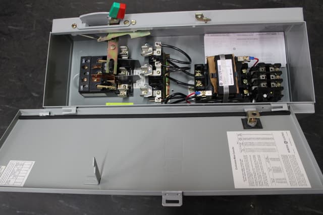 CR308DT02RB1AAAAA Part Image. Manufactured by General Electric.