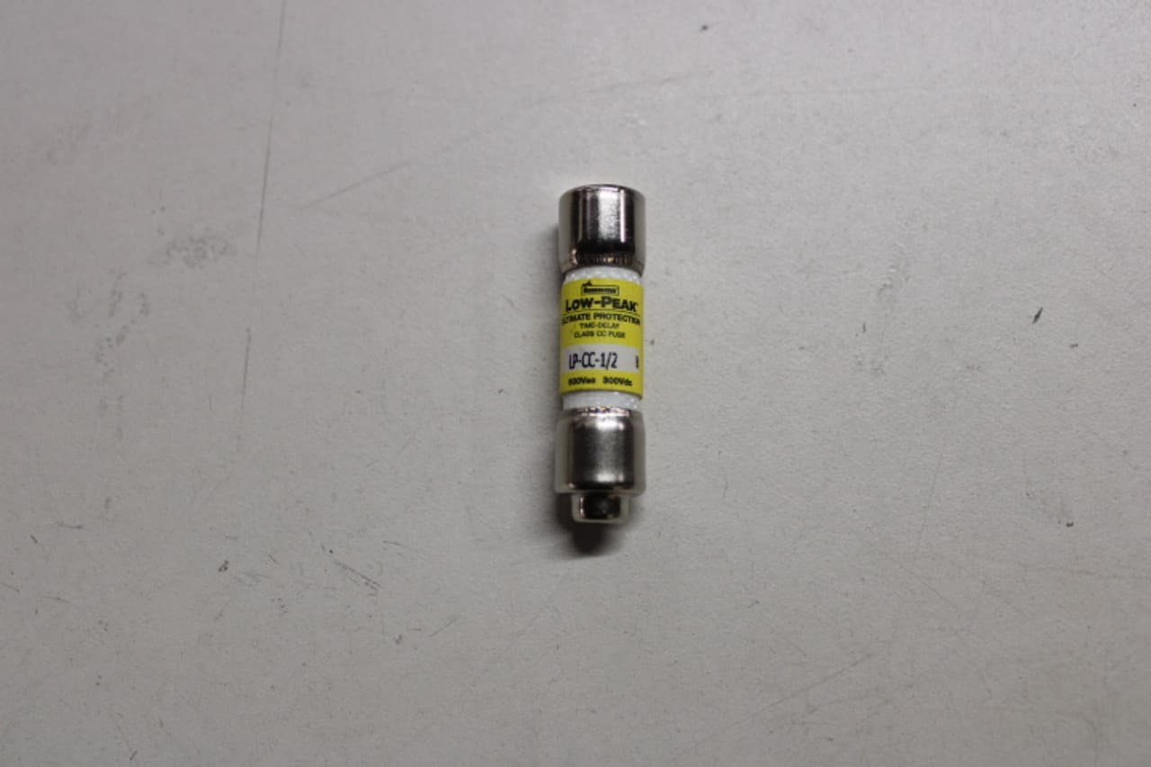 Cooper Bussmann LP-CC-1/2 13/32" x 1-1/2", 600 VAC, 300 VDC, 1/2 A, 20/200 kA Interrupt Rating, Ferrule Terminal, Time Delay, Melamine Tube, Dual Element, Class CC Rejection Cooper Bussmann LP-CC-1/2 13/32" x 1-1/2", 600 VAC, 300 VDC, 1/2 A, 20/200 kA Interrupt Rating, Ferrule Terminal, Time Delay, Melamine Tube, Dual Element, Class CC Rejection