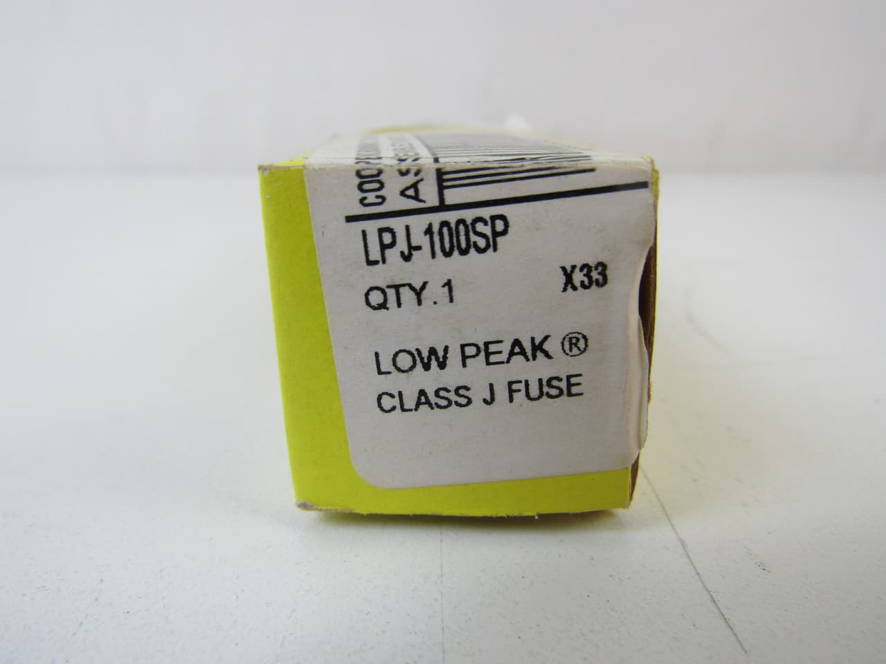 Cooper Bussmann LPJ-100SP 1.13" x 4.63", 600 VAC, 300 VDC, 100 A, 300/100 kA Interrupt Rating, Bolted Blade Terminal, Class J, 10 Sec Time Delay, Dual Element, Current Limiting, Non-Indicating Cooper Bussmann LPJ-100SP 1.13" x 4.63", 600 VAC, 300 VDC, 100 A, 300/100 kA Interrupt Rating, Bolted Blade Terminal, Class J, 10 Sec Time Delay, Dual Element, Current Limiting, Non-Indicating
